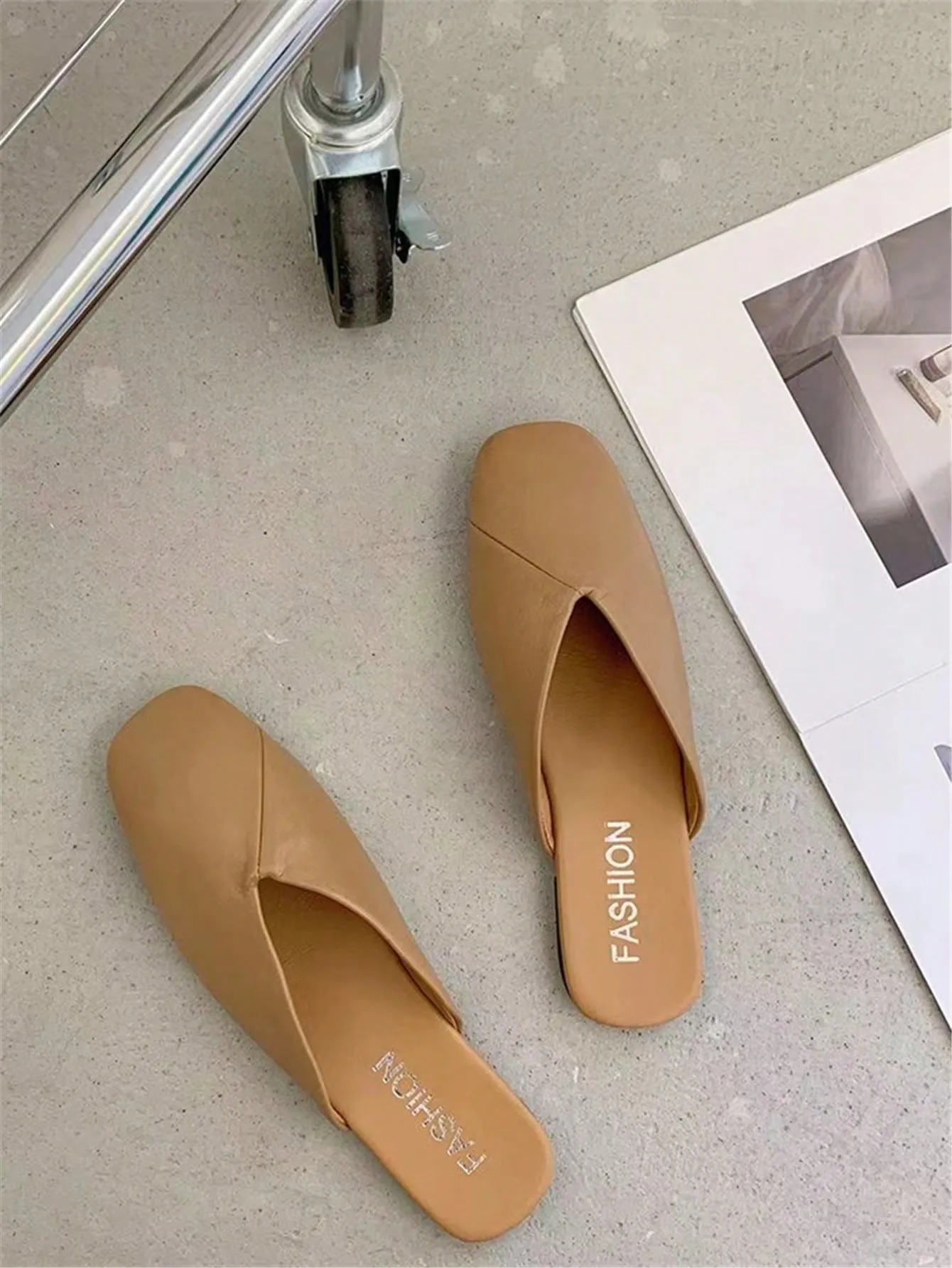 Square Toe PU Flat Mules