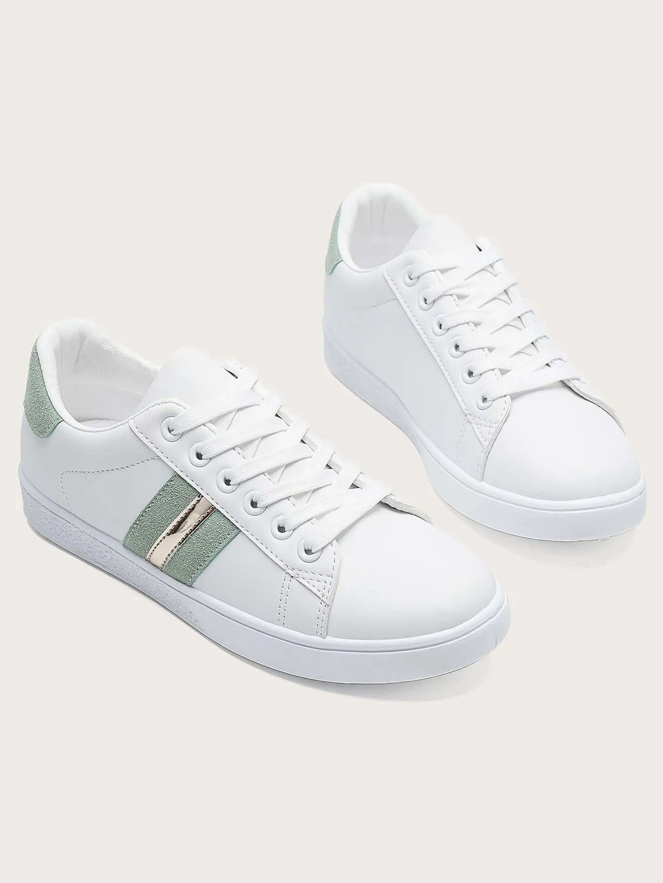 Striped Pattern Lace-up Front Skate Shoes - White