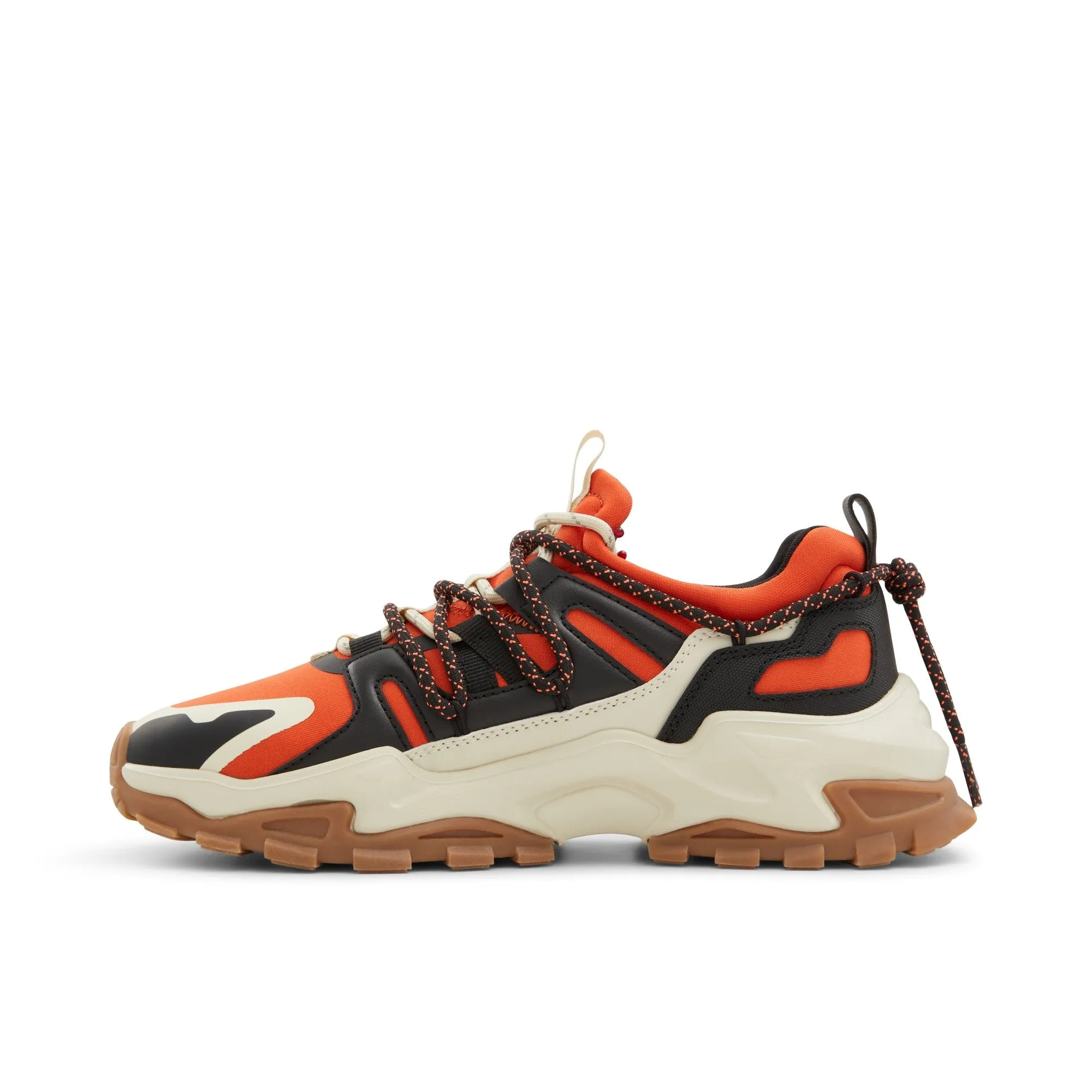 Terrah / Sneakers