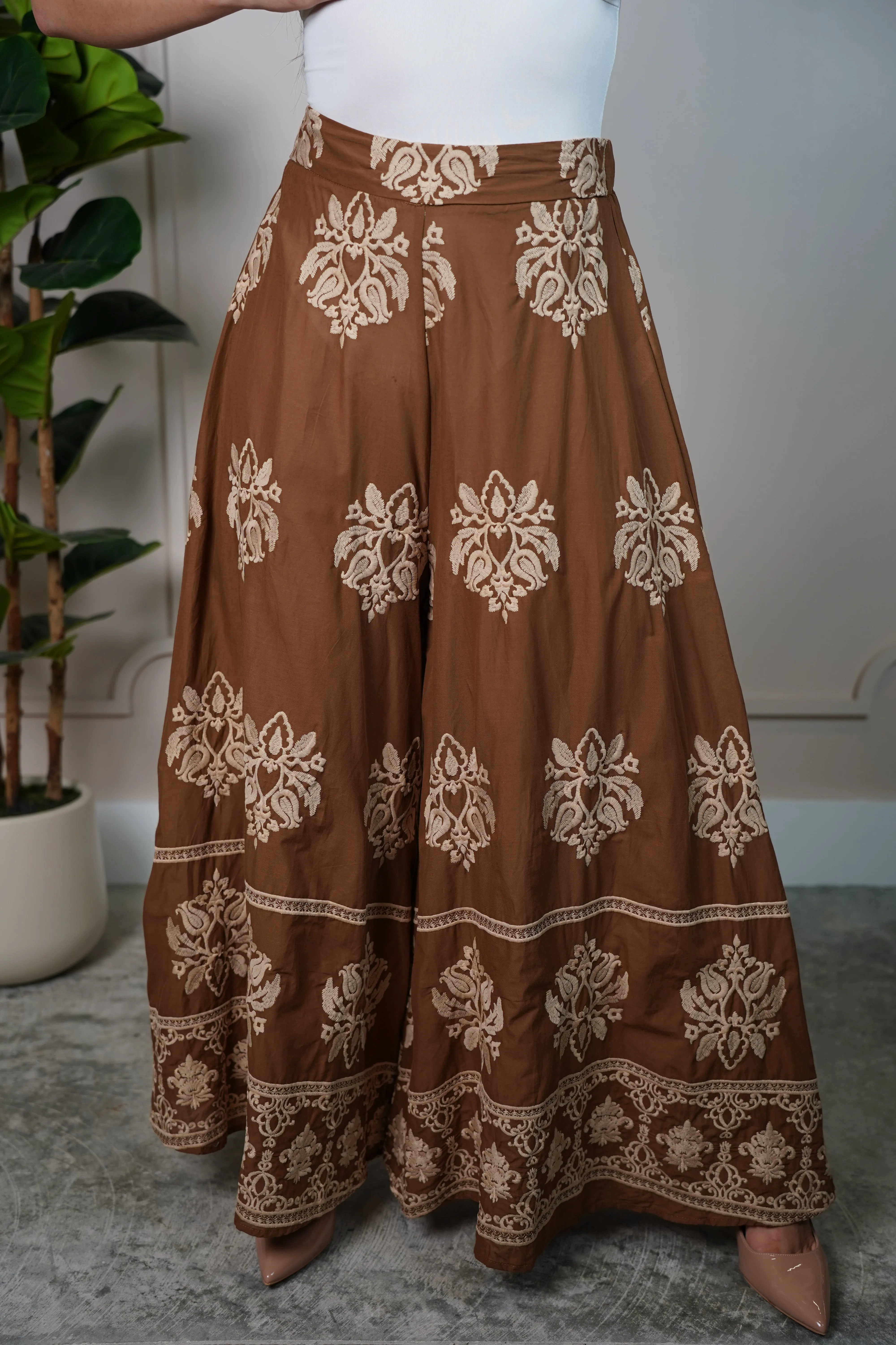Tessi Embroidered Pants – Elegant Boho Wide-Leg Statement