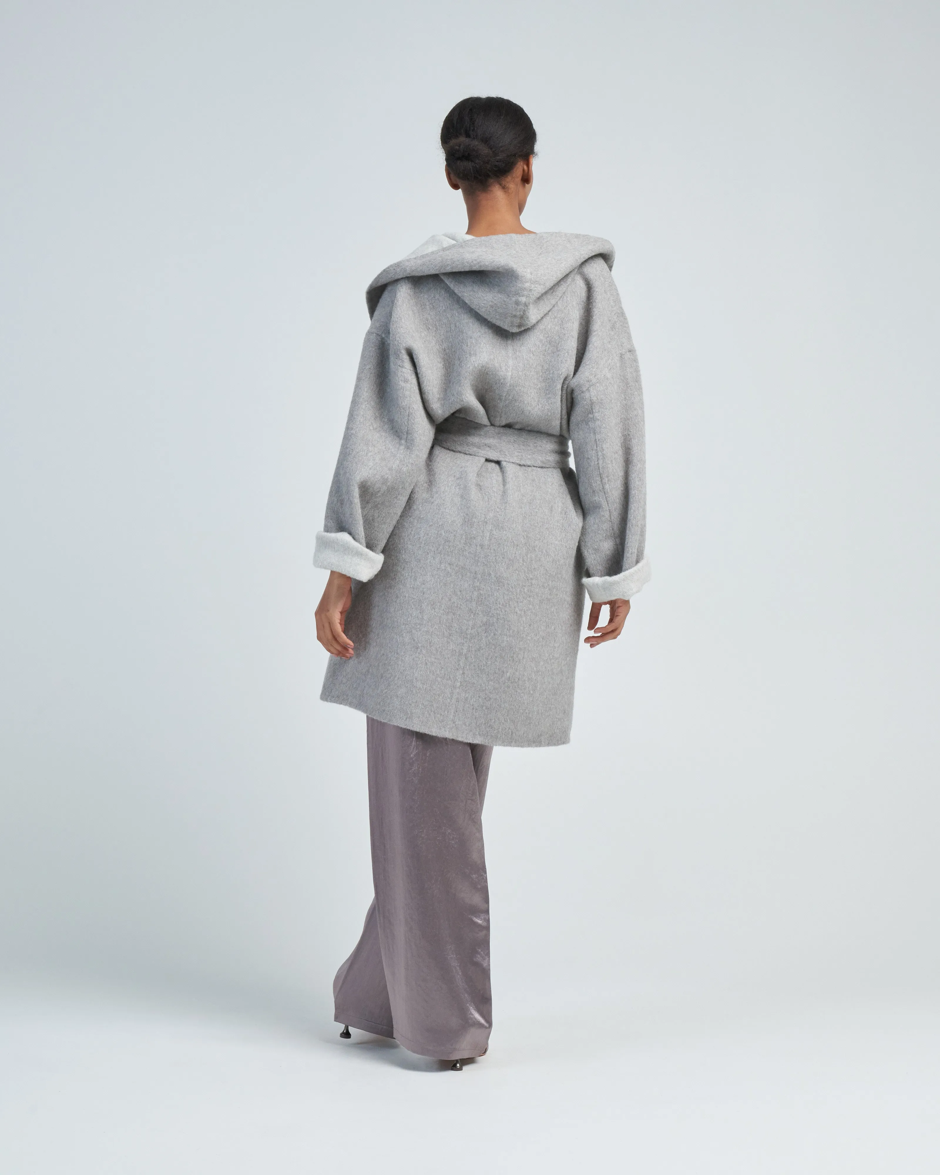 tia coat