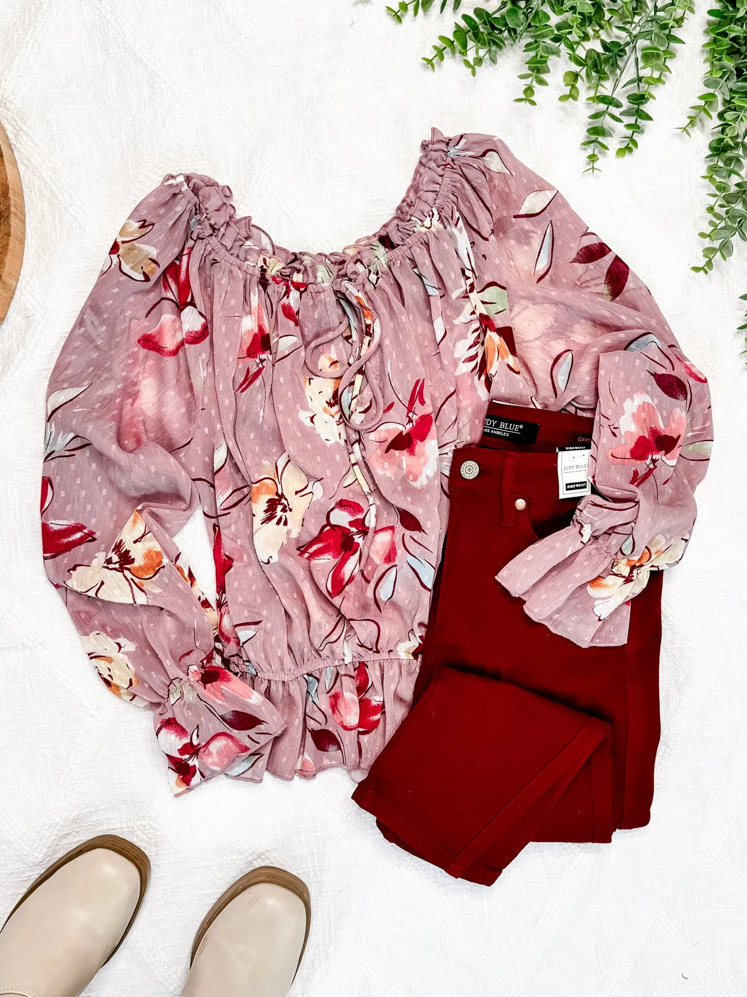 Tummy Control Skinny Fit Judy Blue Jeans In Rich Garnet