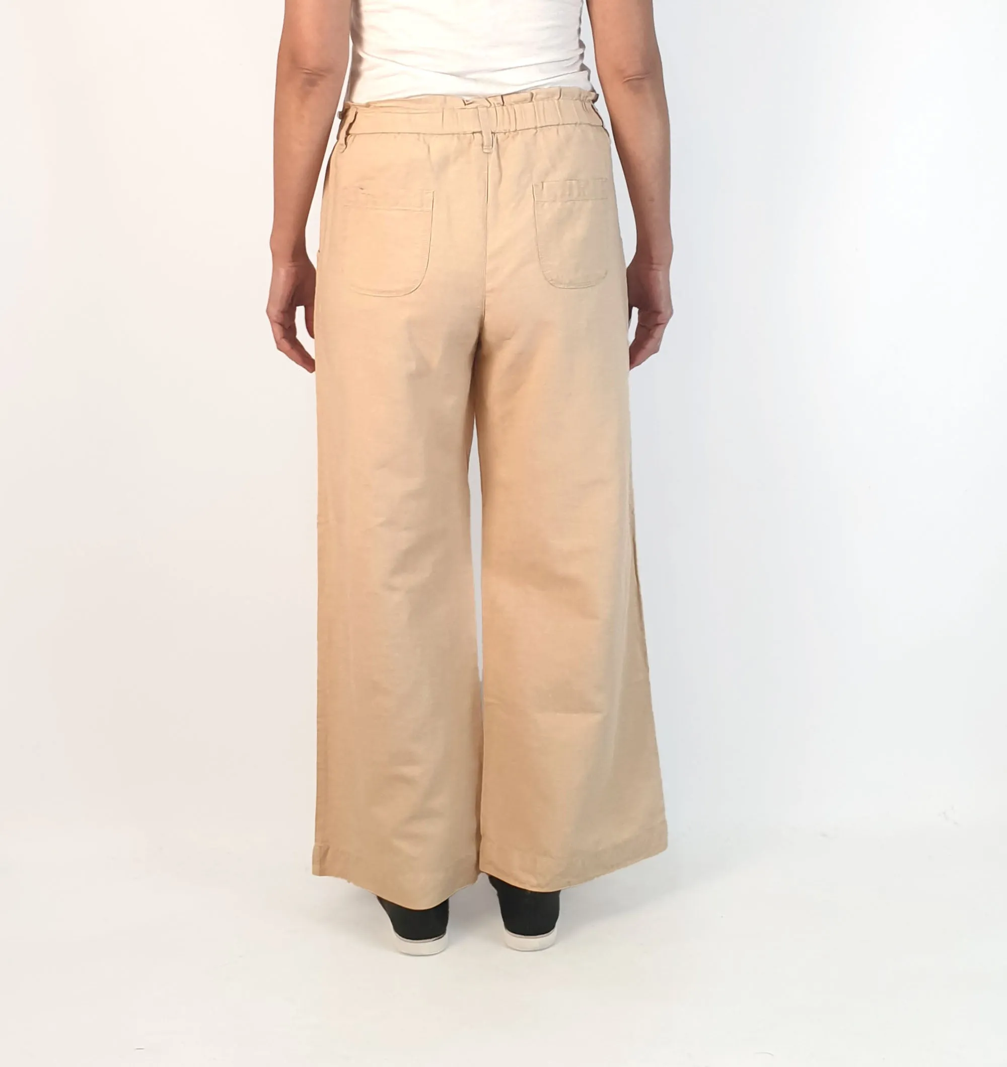 Uniqlo beige flax/cotton wide leg pants with pockets size M (small fit, best fits 10)