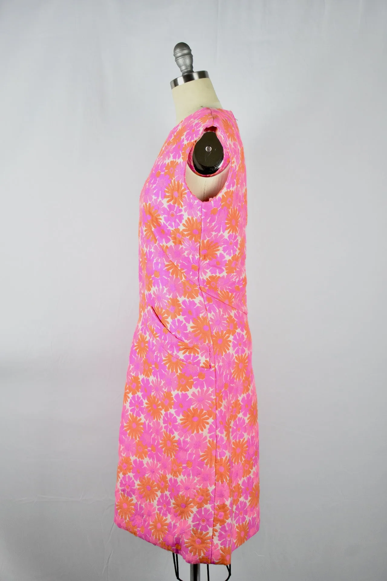 Vintage 1960s Samuel Winston by Roxanne Sleeveless Pink Floral Dress