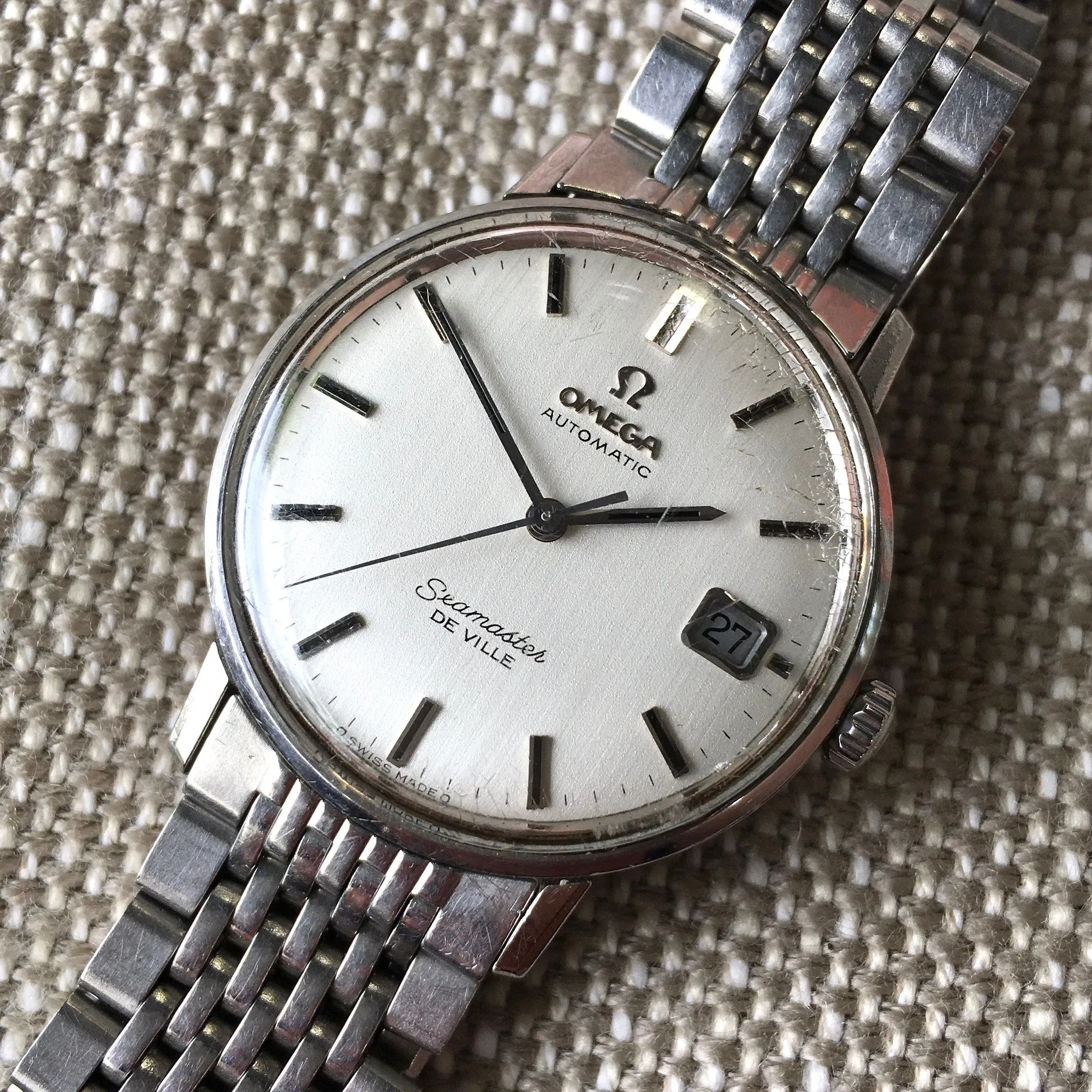 Vintage Omega Seamaster De Ville Caliber 563 Stainless Steel Date White Brushed Dial 1970's Watch