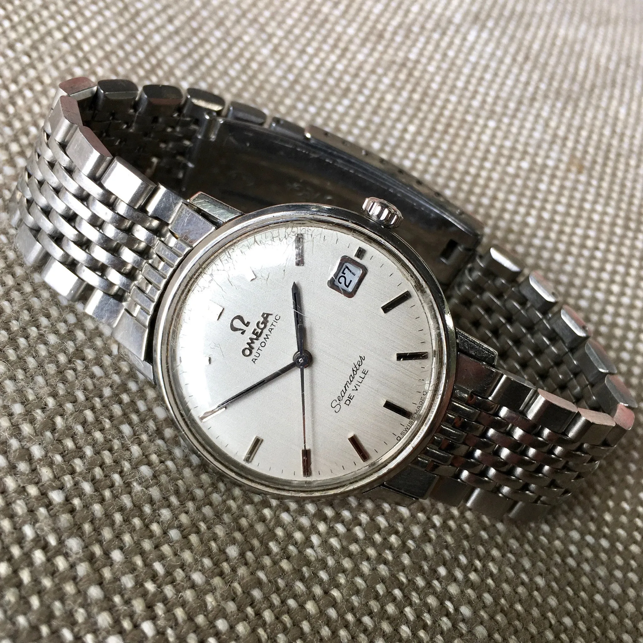 Vintage Omega Seamaster De Ville Caliber 563 Stainless Steel Date White Brushed Dial 1970's Watch