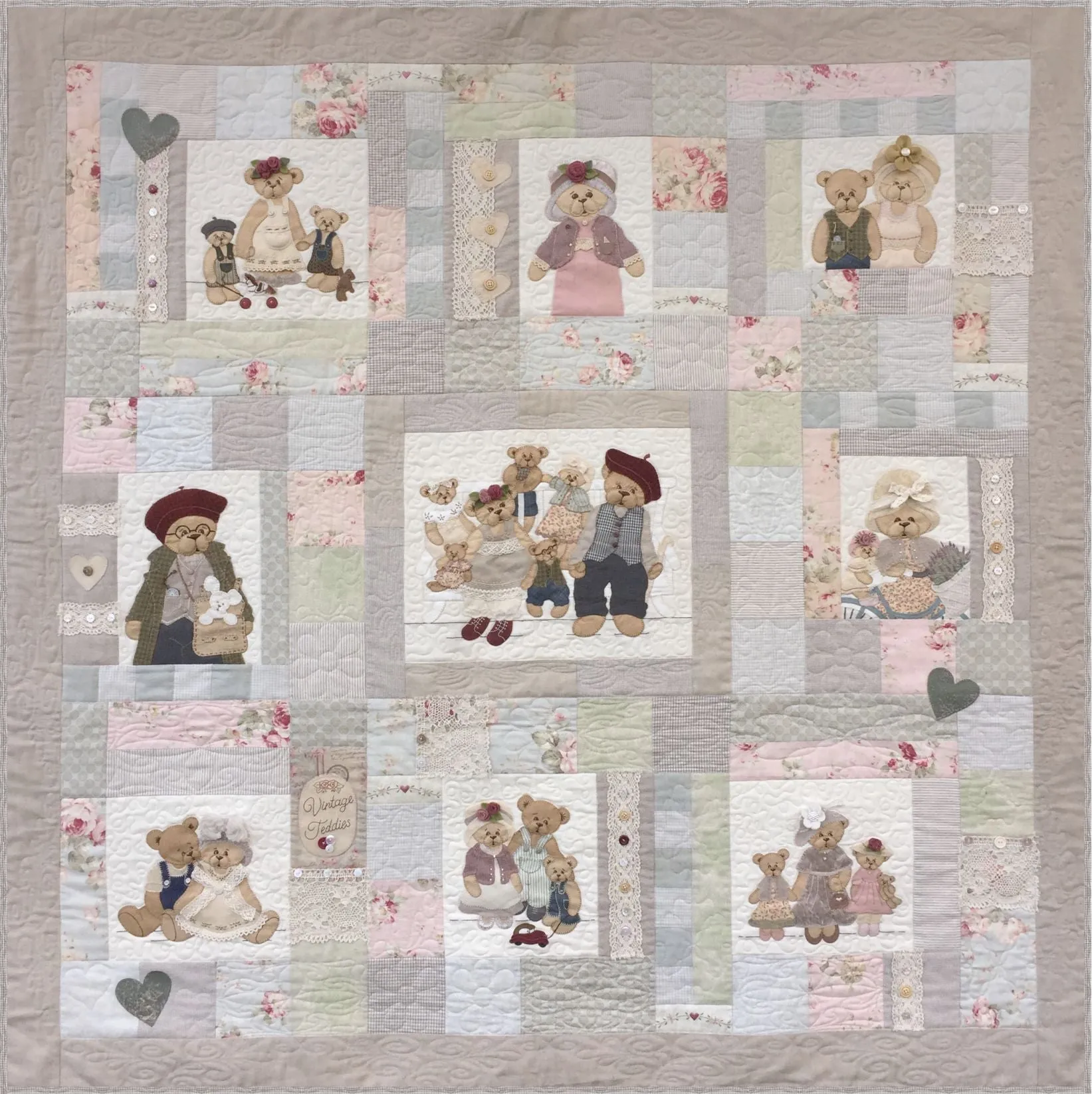 VINTAGE TEDDY APPLIQUE QUILT KIT