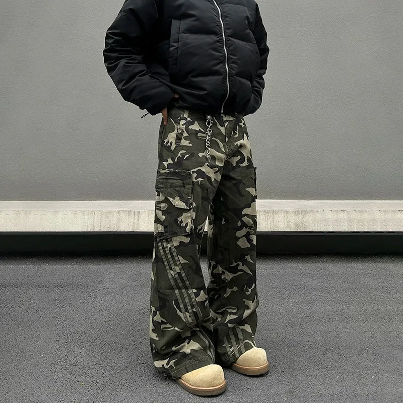 Wide-leg Camouflage Cargo Pants