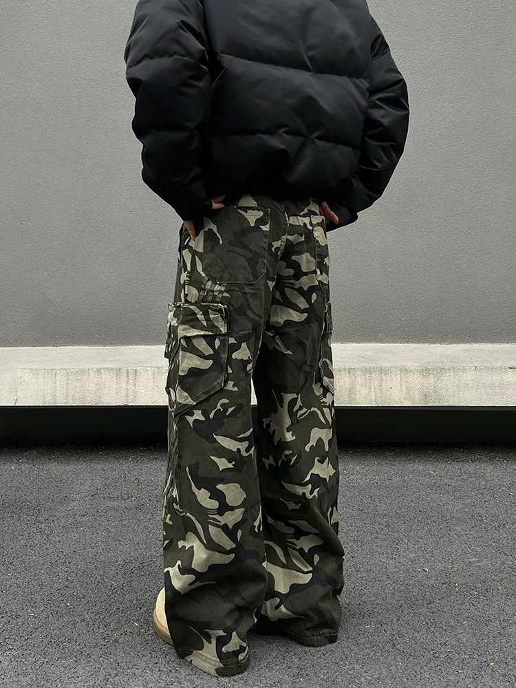 Wide-leg Camouflage Cargo Pants