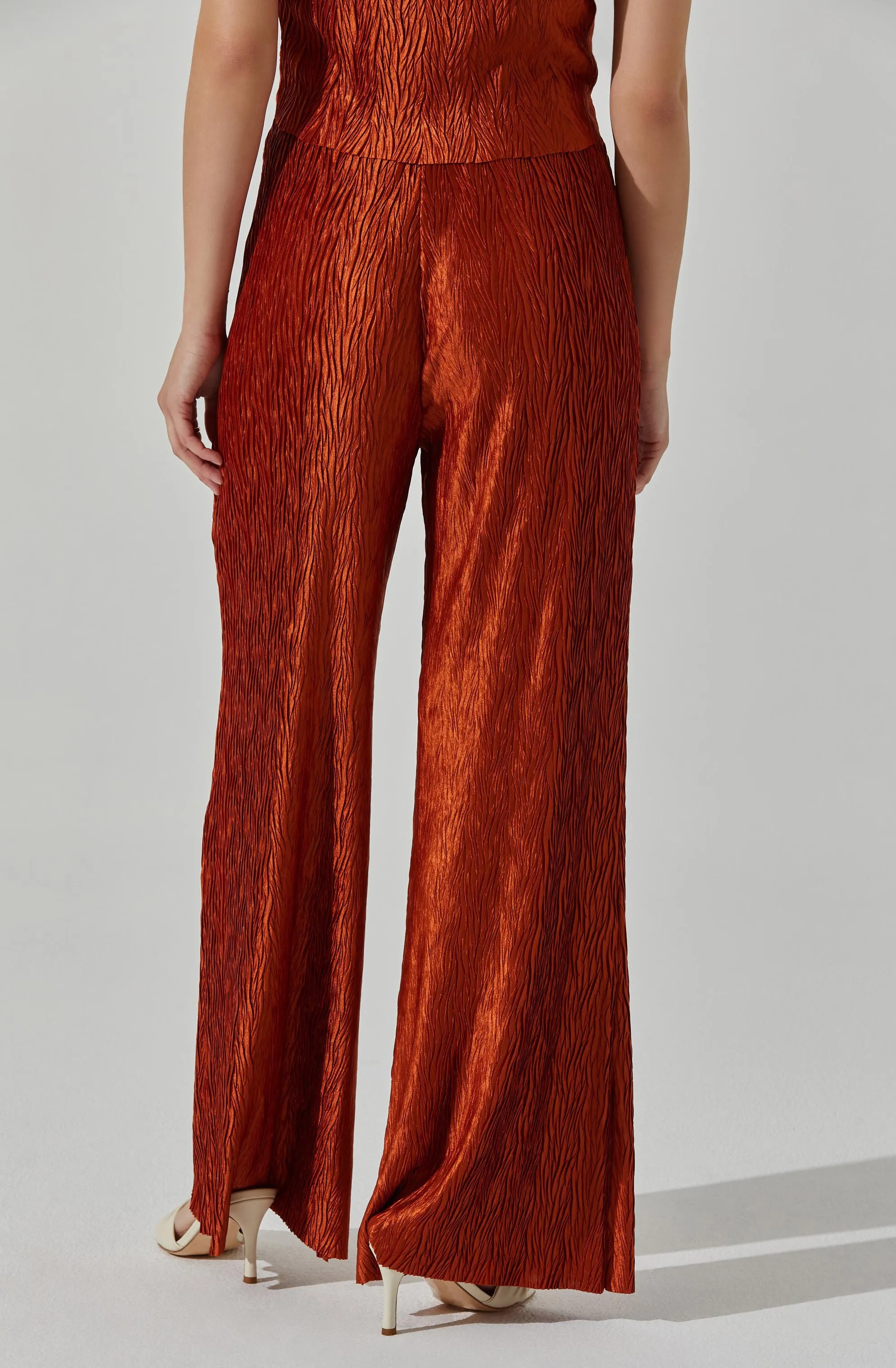Wide Leg Plisse Pants
