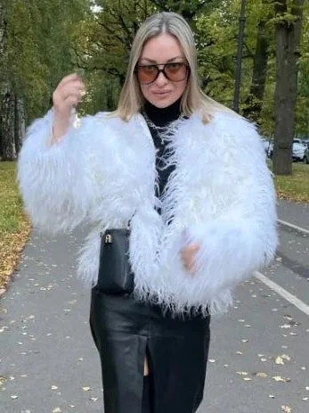Women Faux Fur Coat Autumn Winter Fluffy Short Coat Faux Fur Jacket