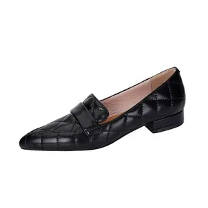 Women Vintage Style Cow leather Sewing Decoration Pointed Toe Shoes
