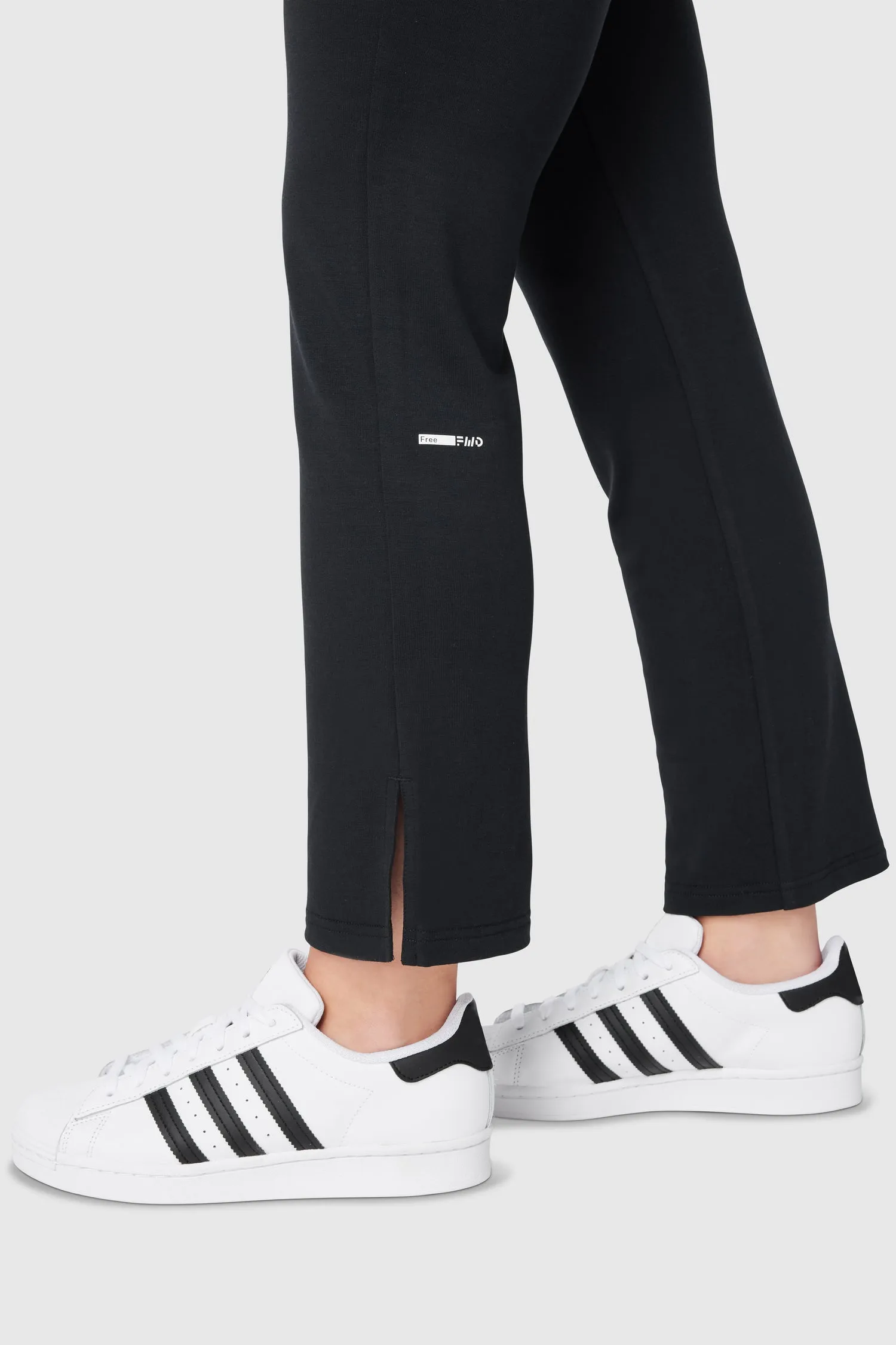 Women's Free Cropped Wide Leg Sweatpant