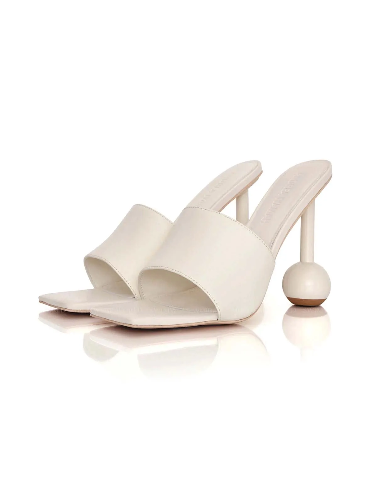 Yuri Sandals