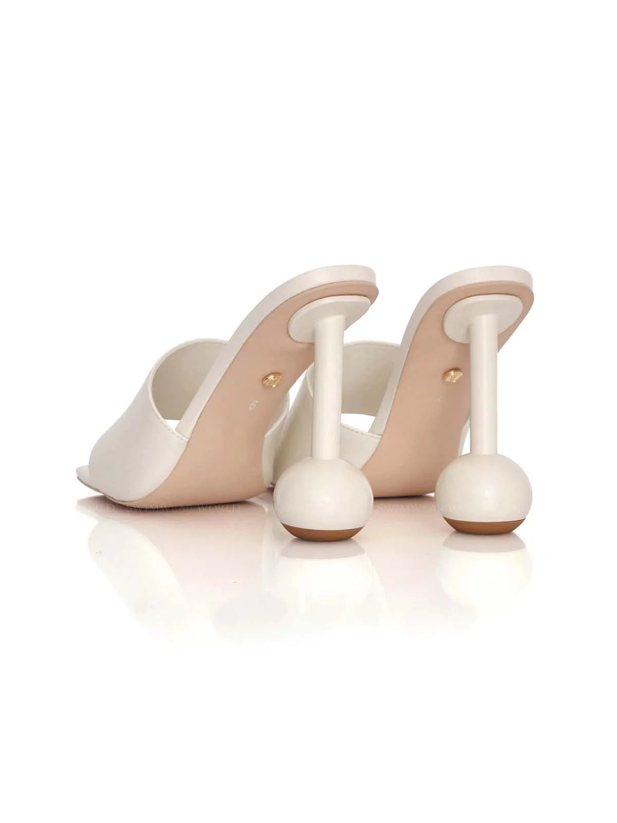 Yuri Sandals