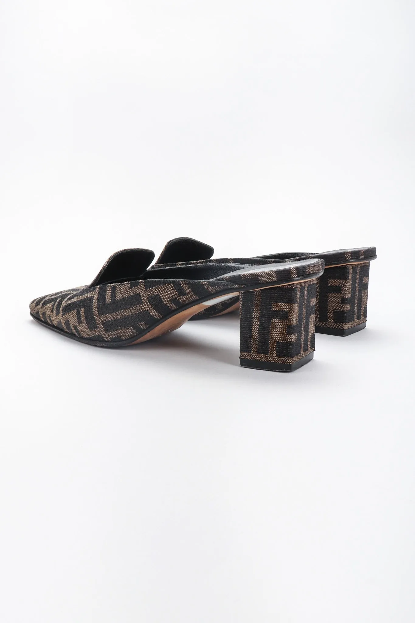 Zucca Block Heel Mules